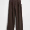 Pantaloni a vita alta con pieghe 365