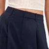 Pantaloni a vita alta con pieghe 365