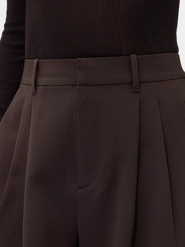 Pantaloni a vita alta con pieghe 365