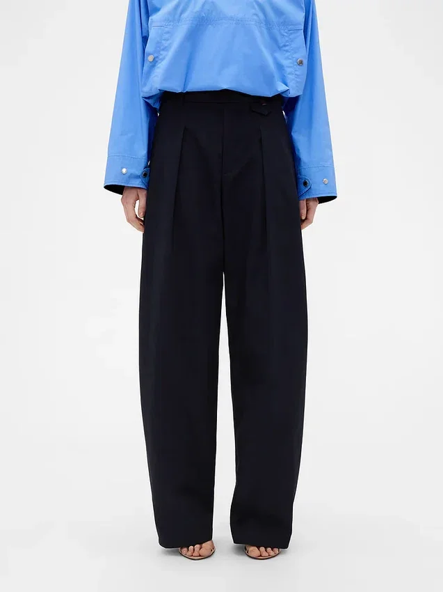 Pantaloni a vita alta con pieghe ad arco GAP × Victoria Beckham
