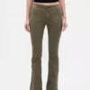 Pantaloni a vita bassa in twill dal taglio lungo e slanciato