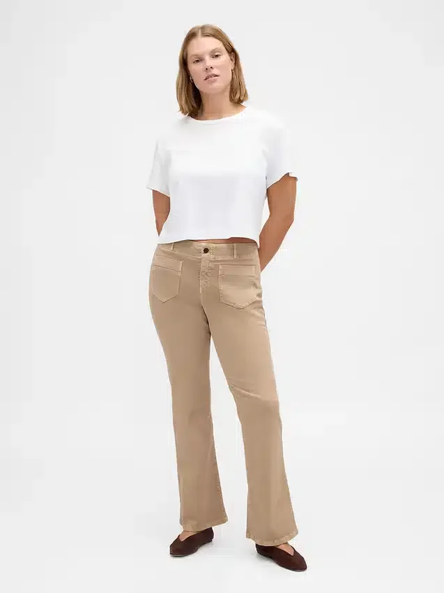 Pantaloni a vita bassa in twill dal taglio lungo e slanciato