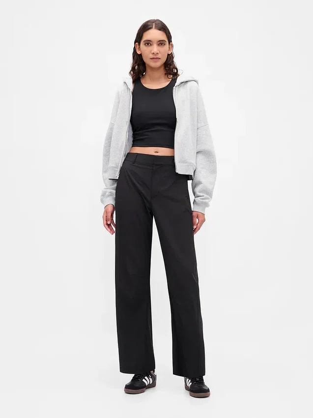 Pantaloni a zampa GapFit Tech a vita alta