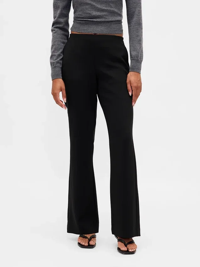 Pantaloni a zampa in twill a vita bassa
