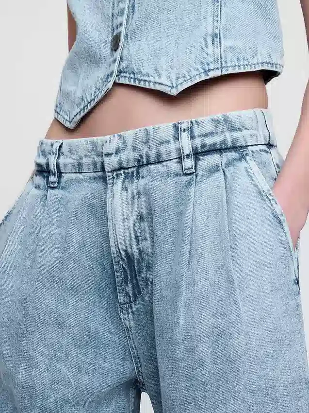 Pantaloni alla caviglia a vita alta in denim ultrasoft 365 con pieghe