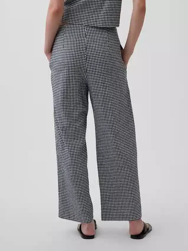 Pantaloni alla caviglia dritti e comodi in misto lino