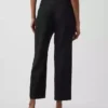 Pantaloni alla caviglia dritti e comodi in misto lino