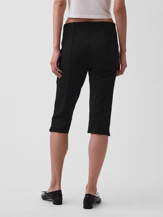 Pantaloni capri a vita alta in maglia doppia