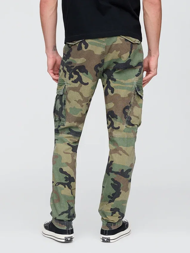 Pantaloni cargo