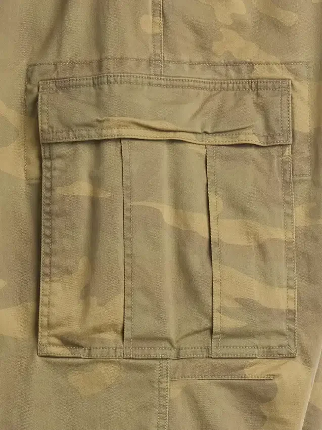 Pantaloni cargo dalla vestibilità comoda