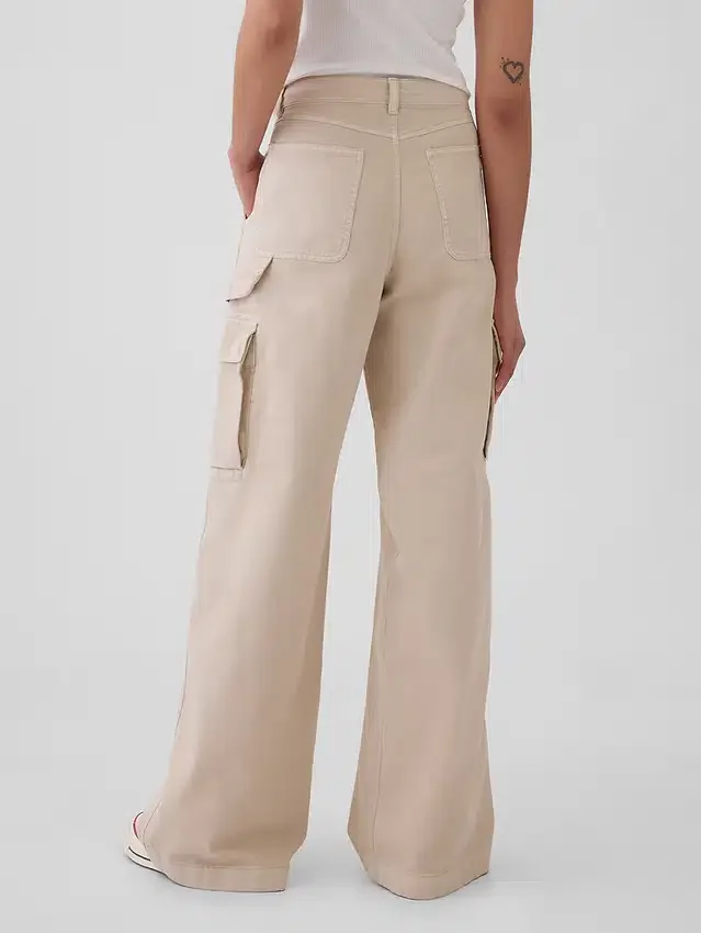 Pantaloni cargo larghi color cachi a vita media