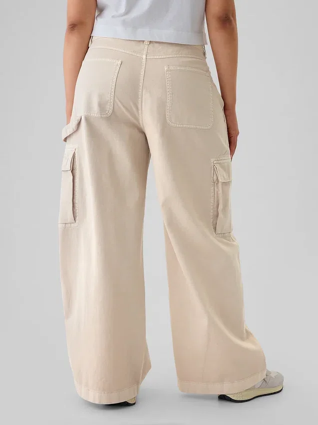 Pantaloni cargo larghi color cachi a vita media