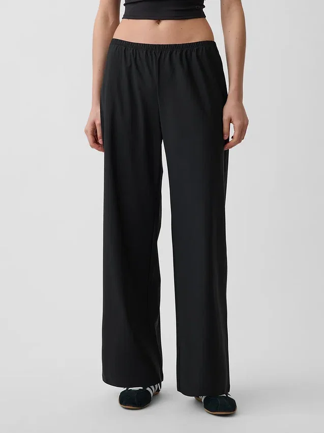 Pantaloni comodi a vita bassa GapFit Tech