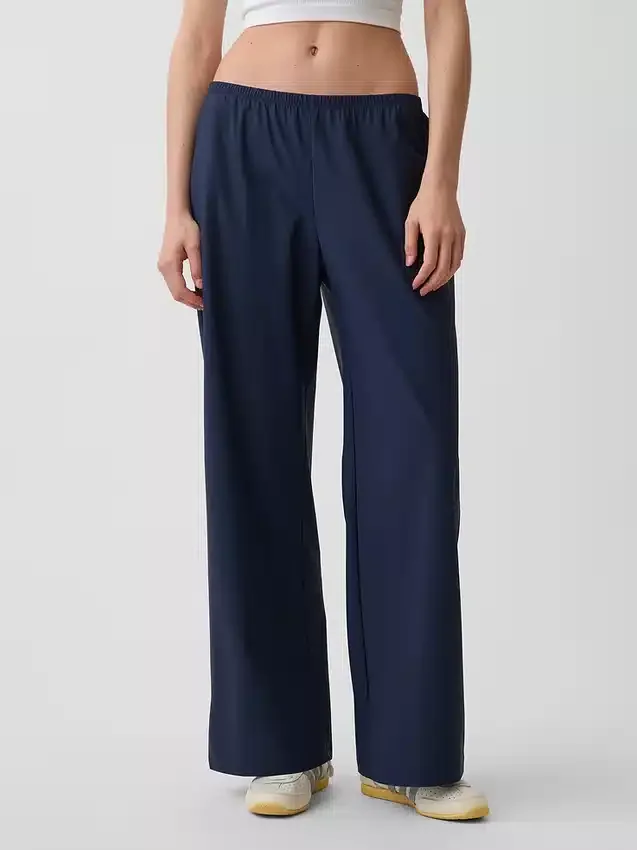 Pantaloni comodi a vita bassa GapFit Tech