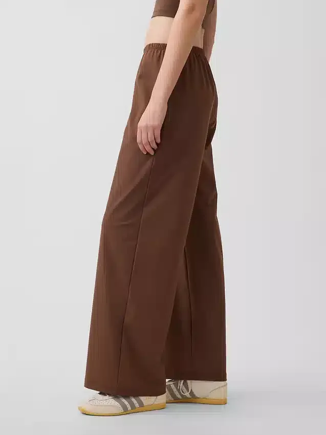 Pantaloni comodi a vita bassa GapFit Tech