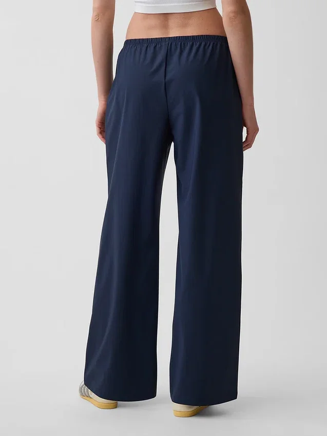 Pantaloni comodi a vita bassa GapFit Tech