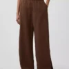 Pantaloni comodi in garza di cotone con orlo a spacco