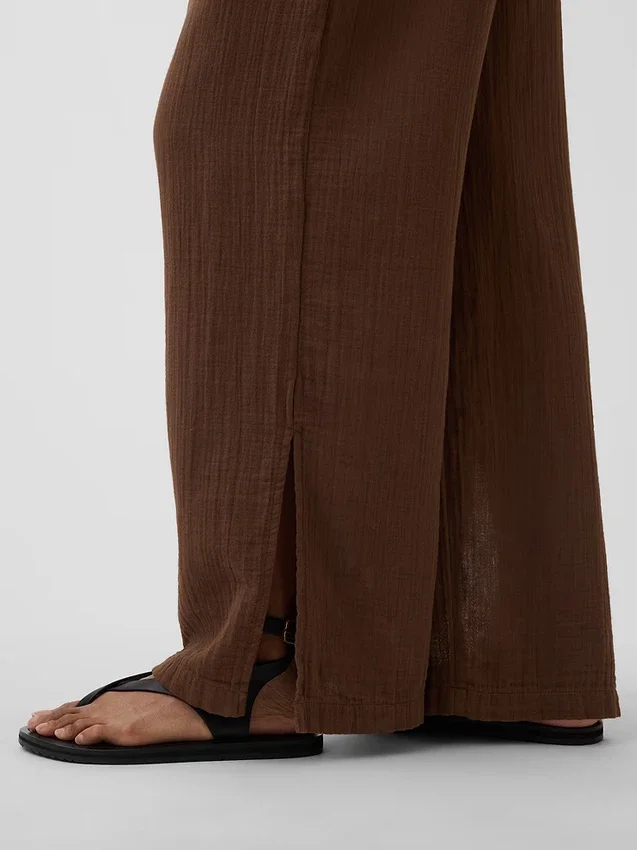 Pantaloni comodi in garza di cotone con orlo a spacco