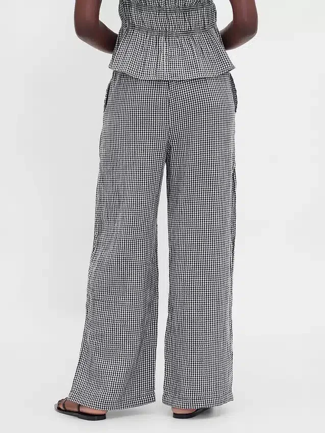 Pantaloni comodi in garza di cotone con orlo a spacco