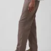 Pantaloni comodi in misto lino e cotone dal taglio affusolato