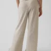 Pantaloni da bambino a gamba larga, comodi e dalla vestibilità rilassata, in maglia a nido d’ape