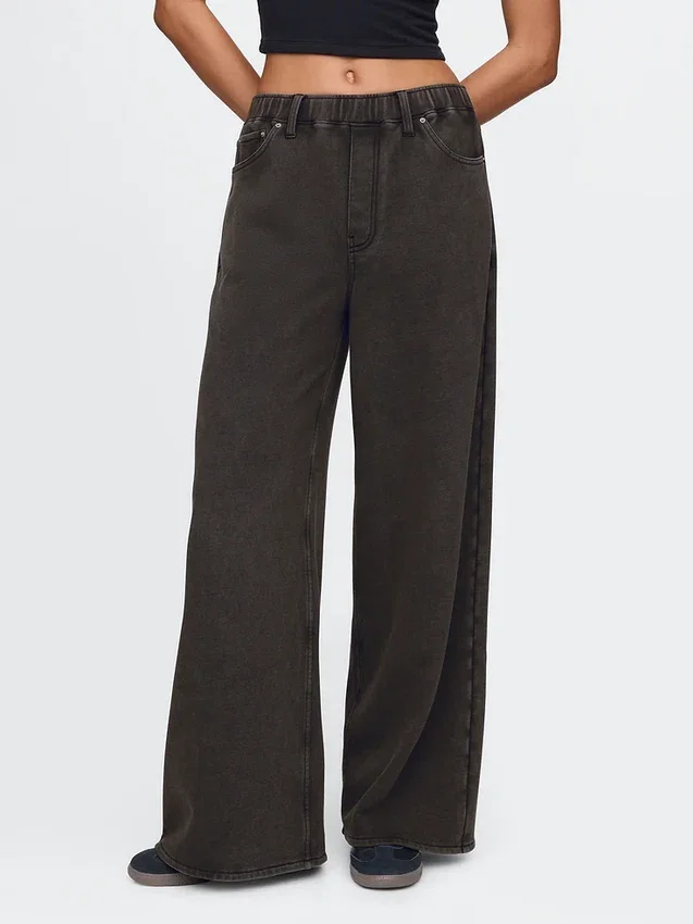 Pantaloni da ginnastica larghi e comodi in stile Jeans