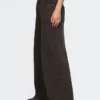 Pantaloni da ginnastica larghi e comodi in stile Jeans