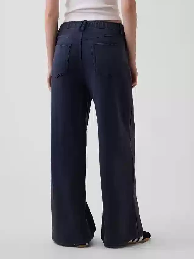 Pantaloni da ginnastica larghi e comodi in stile Jeans