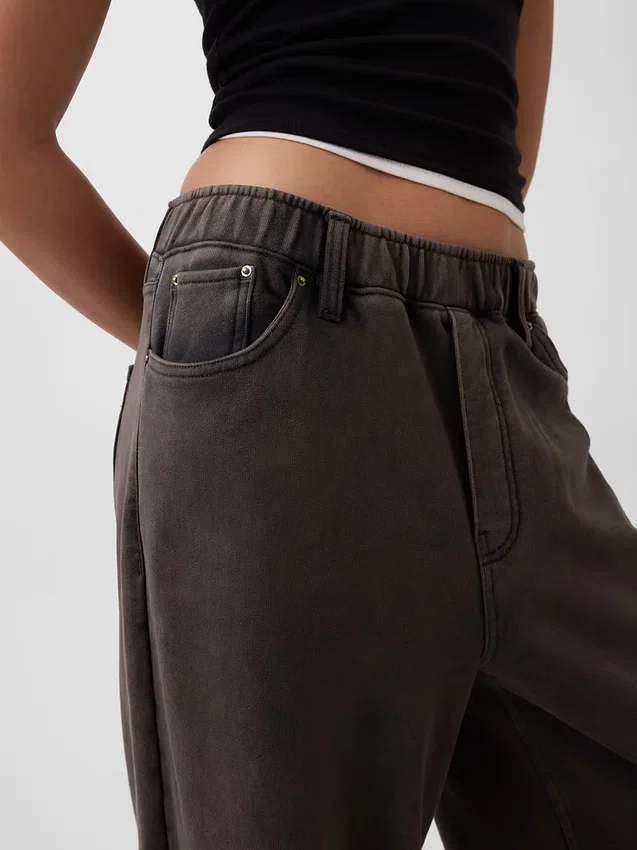 Pantaloni da ginnastica larghi e comodi in stile Jeans