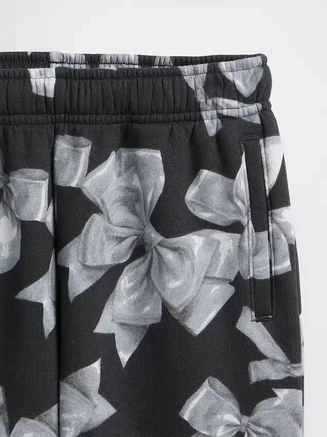 Pantaloni da jogging da bambino con fiocco, vestibilità comoda