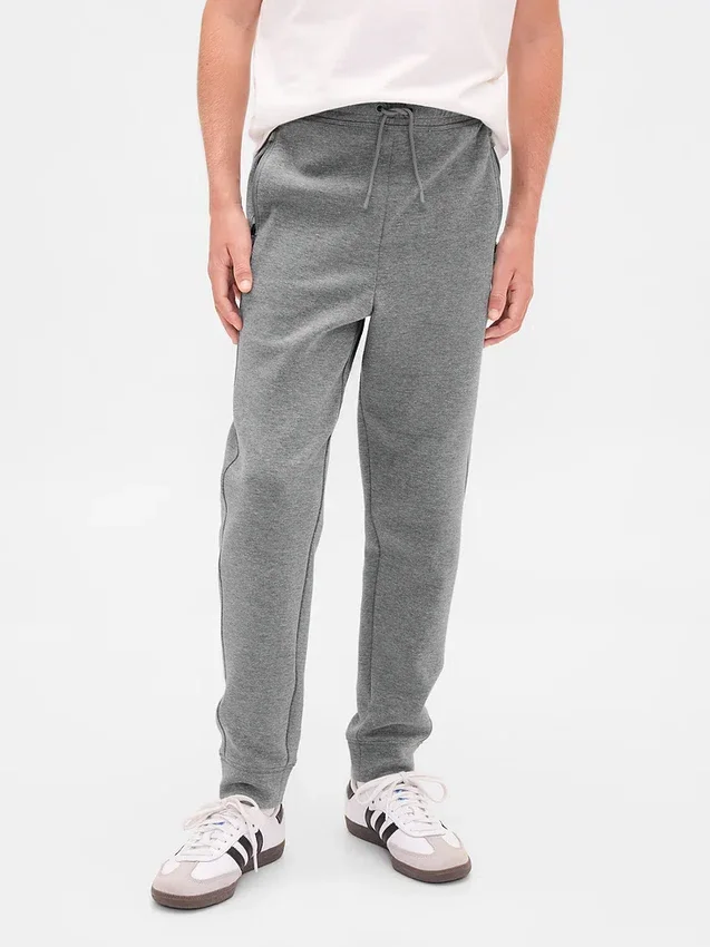 Pantaloni da jogging GapFit Tech ad asciugatura rapida per bambini