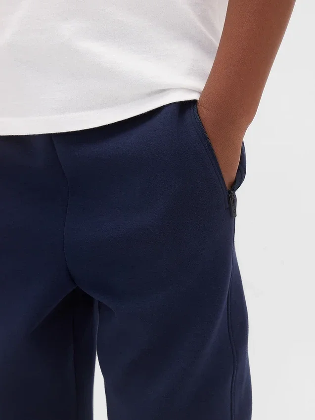 Pantaloni da jogging GapFit Tech ad asciugatura rapida per bambini