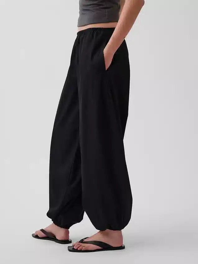 Pantaloni da jogging larghi e comodi in popeline di cotone biologico