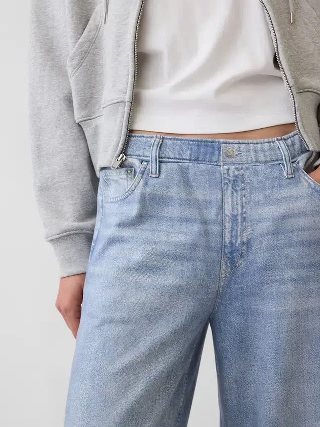 Pantaloni della tuta larghi stampati effetto Jeans