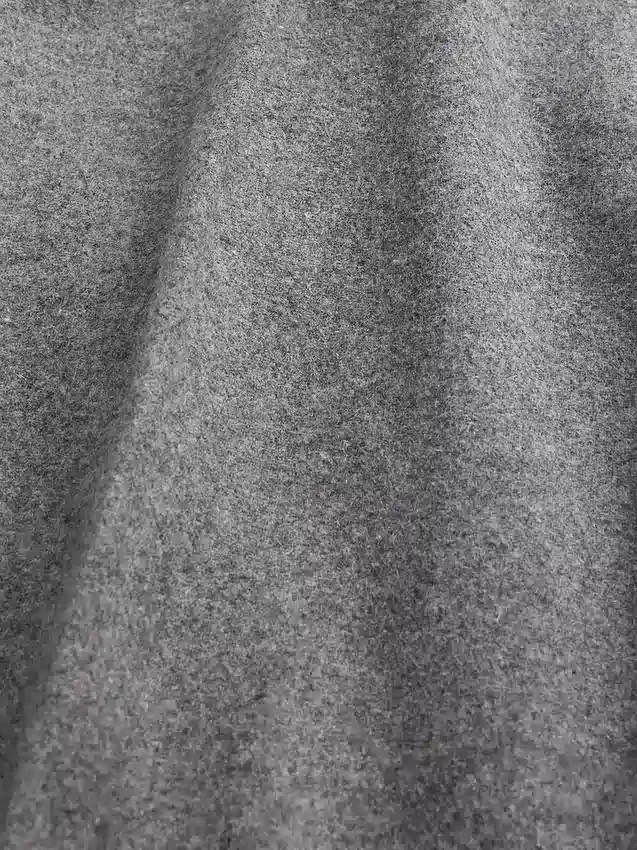 Pantaloni dritti dal taglio morbido in misto lana