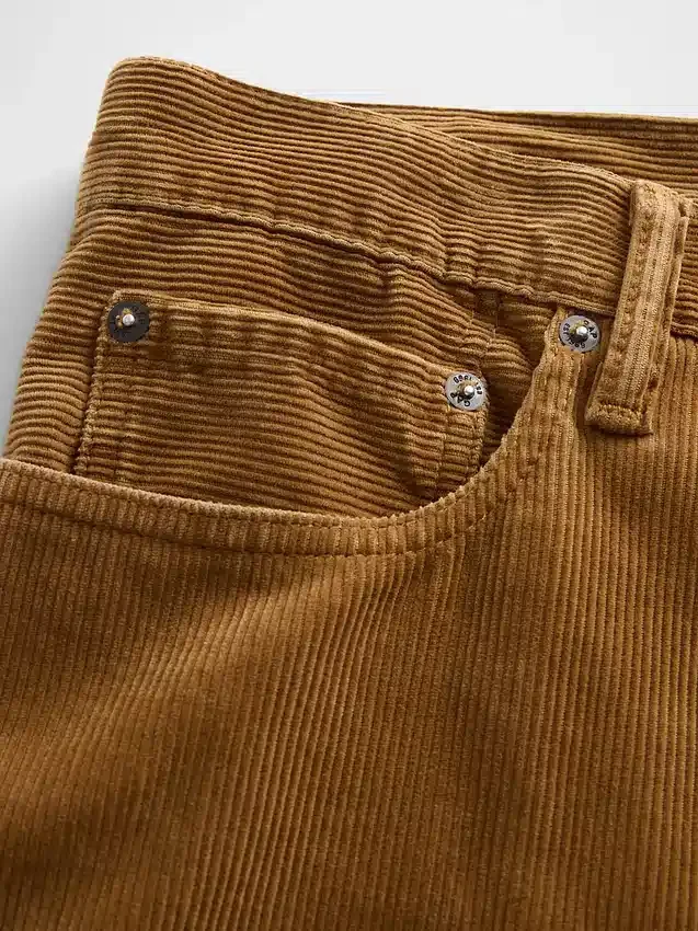 Pantaloni dritti dal taglio morbido in velluto a coste