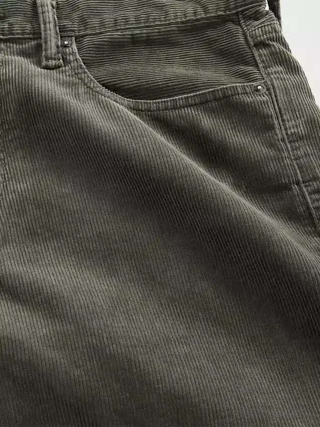 Pantaloni dritti dal taglio morbido in velluto a coste