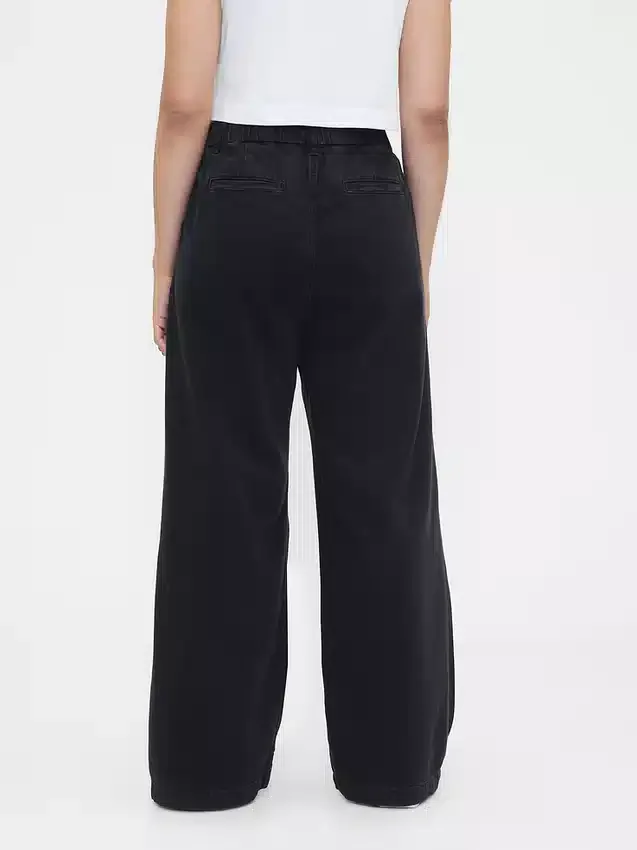 Pantaloni in denim a vita alta 365 ultrasoft con pieghe
