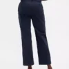 Pantaloni kaki a vita media