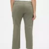 Pantaloni kaki a vita media