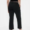 Pantaloni kaki a vita media