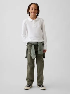 Pantaloni kaki da bambino dal taglio dritto e dalla vestibilità comoda, in stile "Modern Uniform"