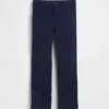 Pantaloni kaki da bambino dal taglio dritto e dalla vestibilità comoda, in stile "Modern Uniform"