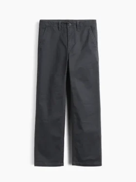 Pantaloni kaki da bambino dal taglio dritto e dalla vestibilità comoda, in stile “Modern Uniform”