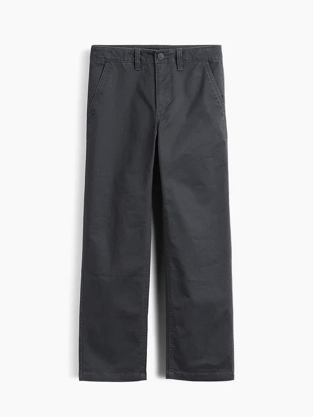 Pantaloni kaki da bambino dal taglio dritto e dalla vestibilità comoda, in stile "Modern Uniform"