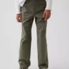 Pantaloni kaki da bambino dal taglio dritto e dalla vestibilità comoda, in stile "Modern Uniform"