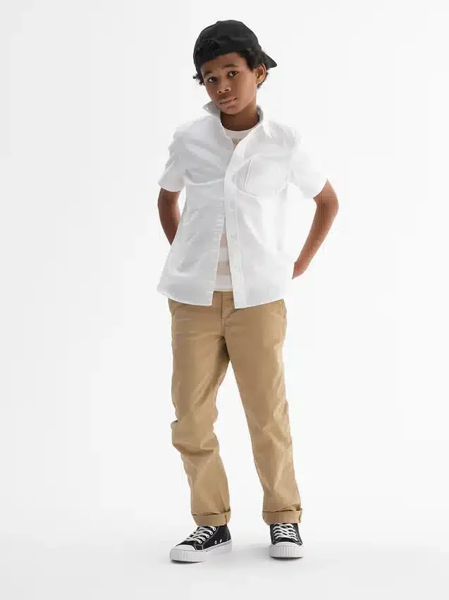 Pantaloni kaki elasticizzati a vestibilità dritta per bambini