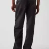 Pantaloni kaki larghi