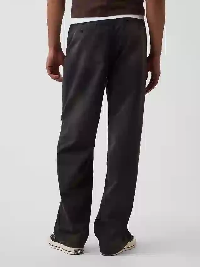 Pantaloni kaki larghi