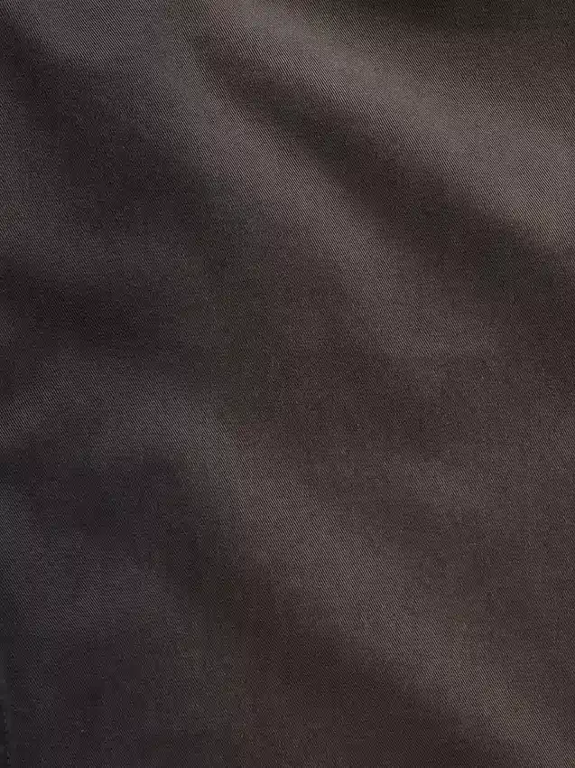 Pantaloni kaki larghi